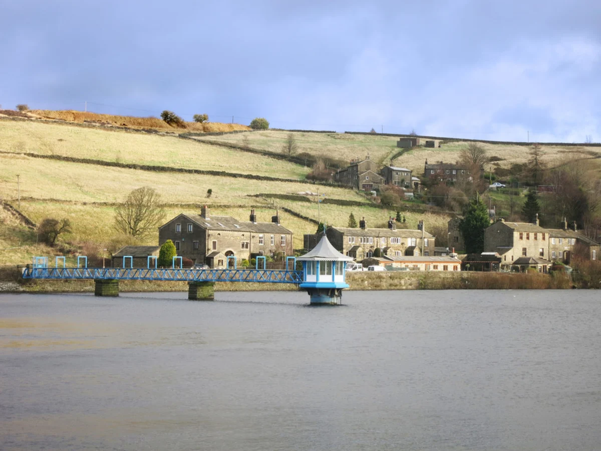 Leeming Reservoir and Farther Isle Loop