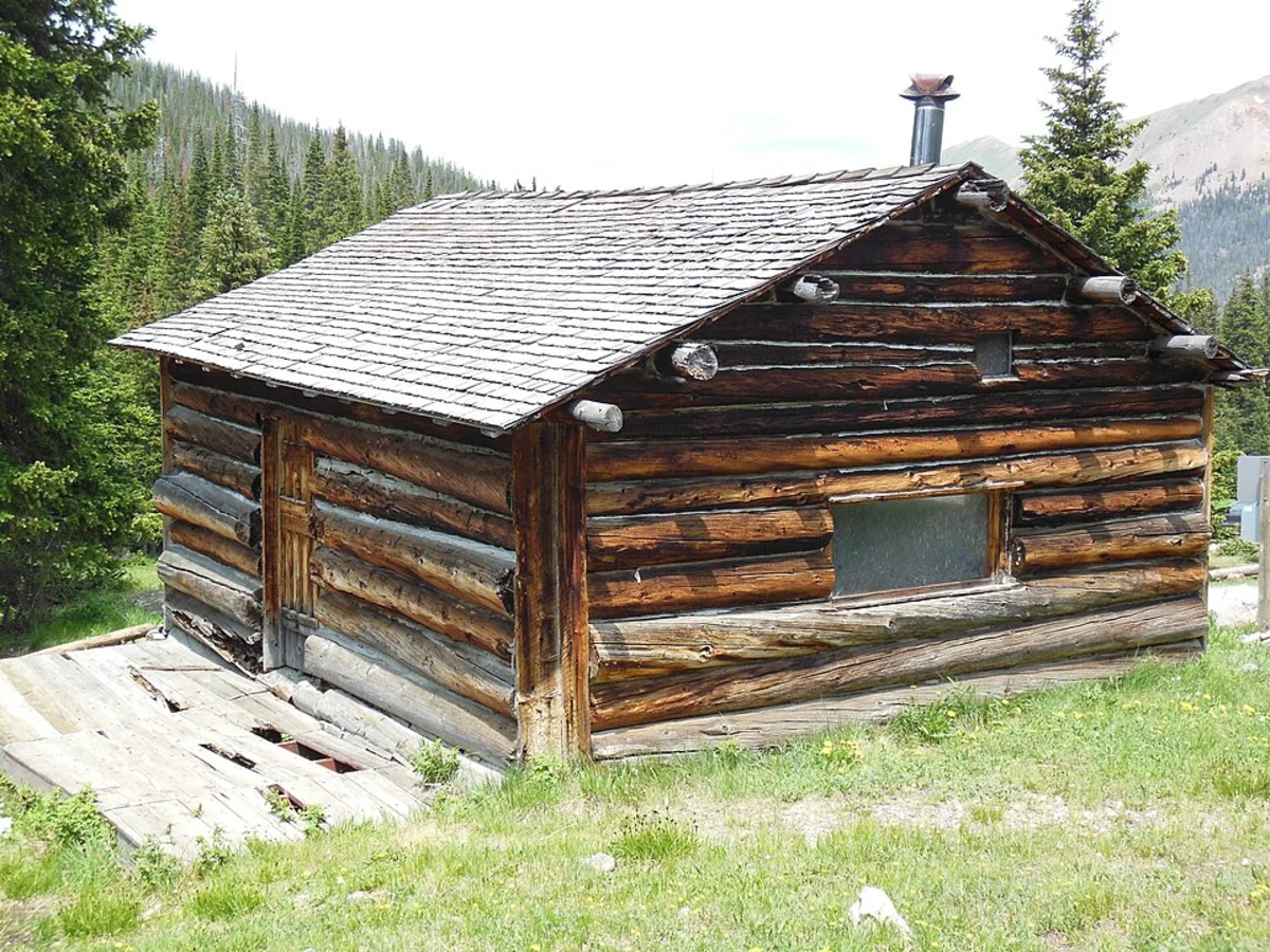 Lake Agnes via Michigan Ditch Trail
