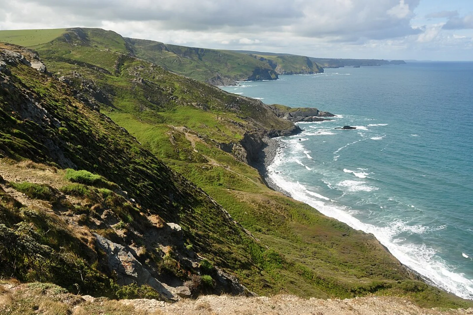 An image depicting the trail Crackington Haven to Tregatta Walk and its surrounding area.