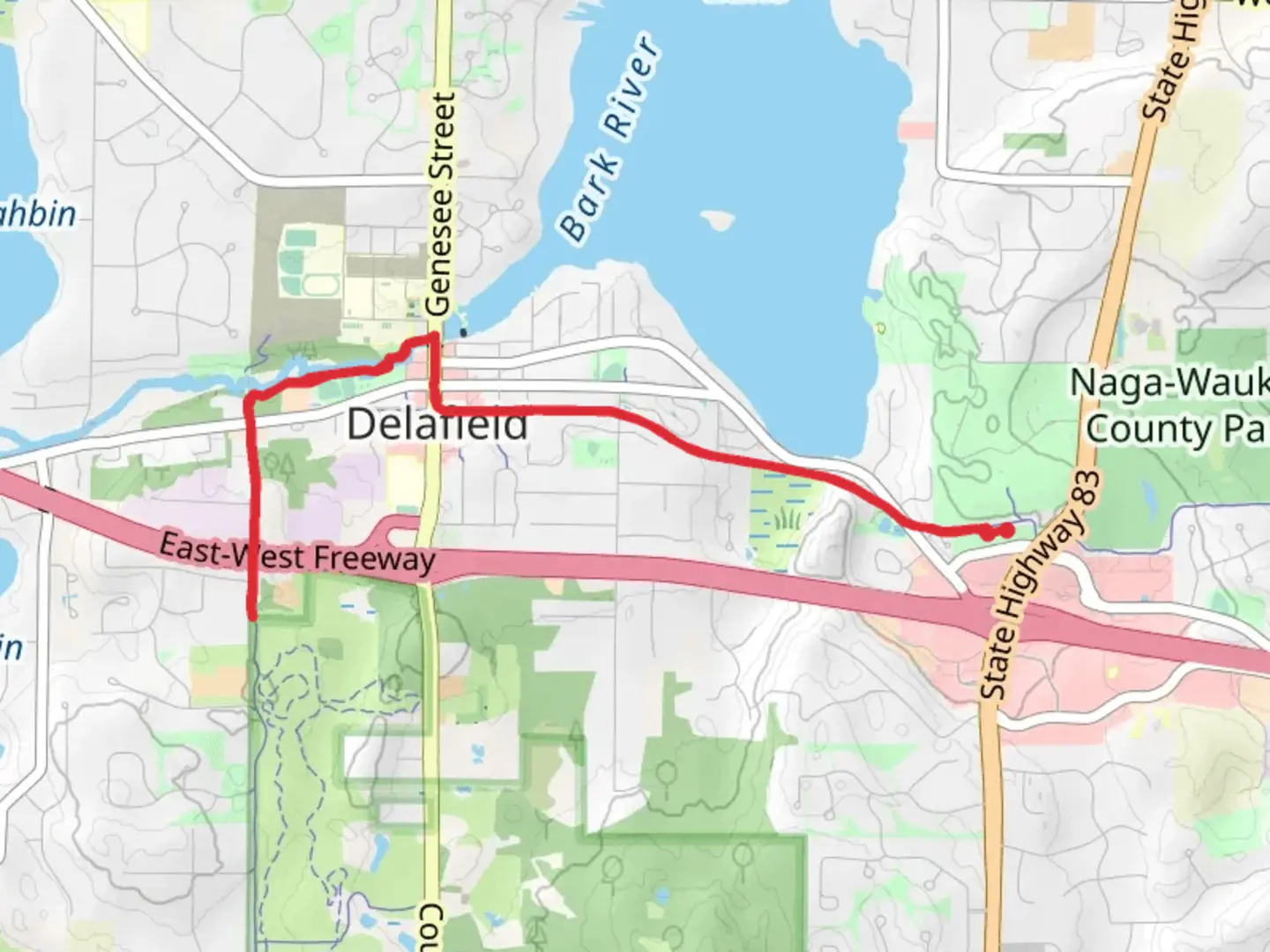 An image depicting the trail Lake Country and Ice Age National Scenic Trail and its surrounding area.