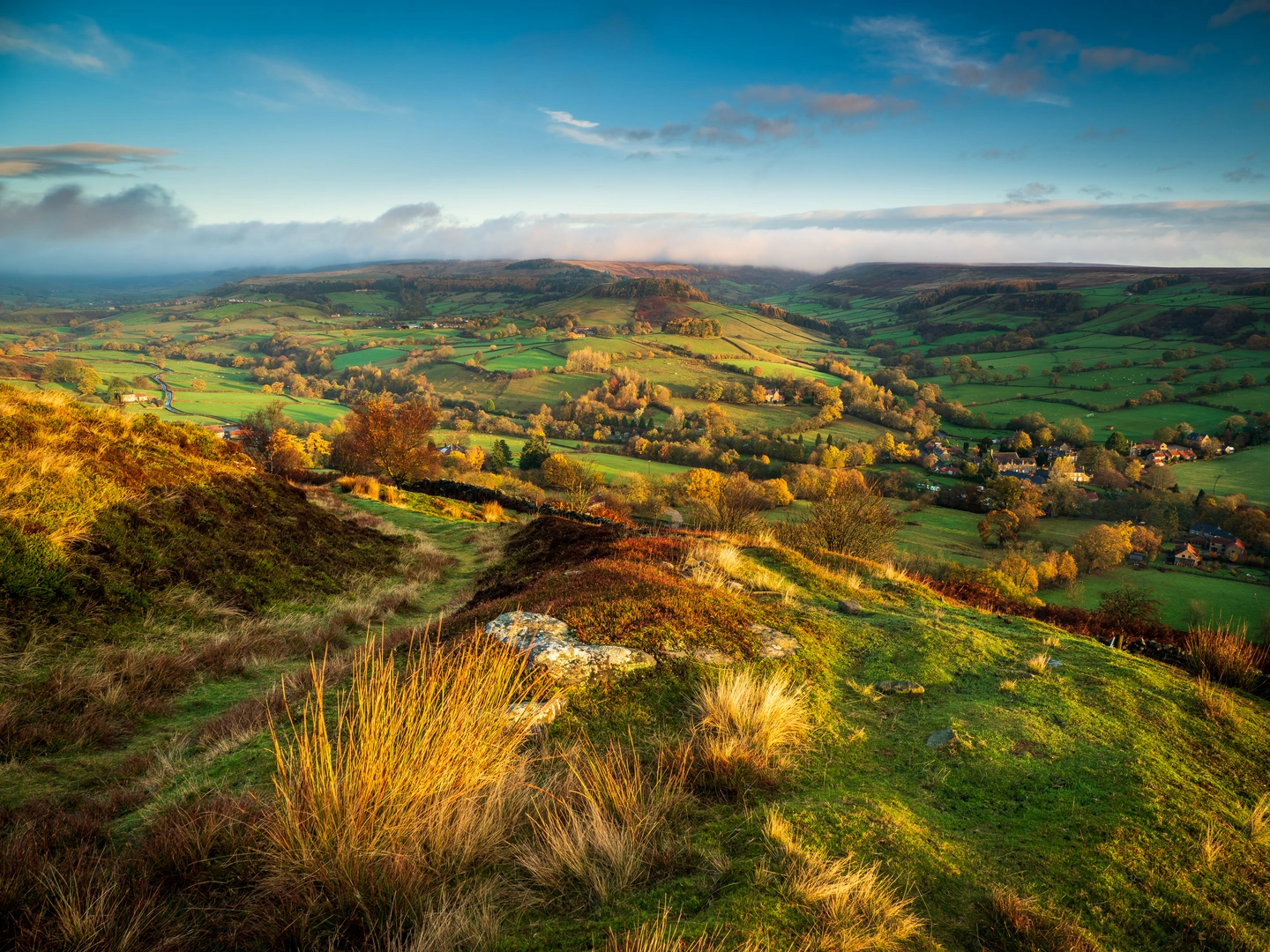 An image depicting the trail Rosedale Loop from Rosedale Abbey and its surrounding area.