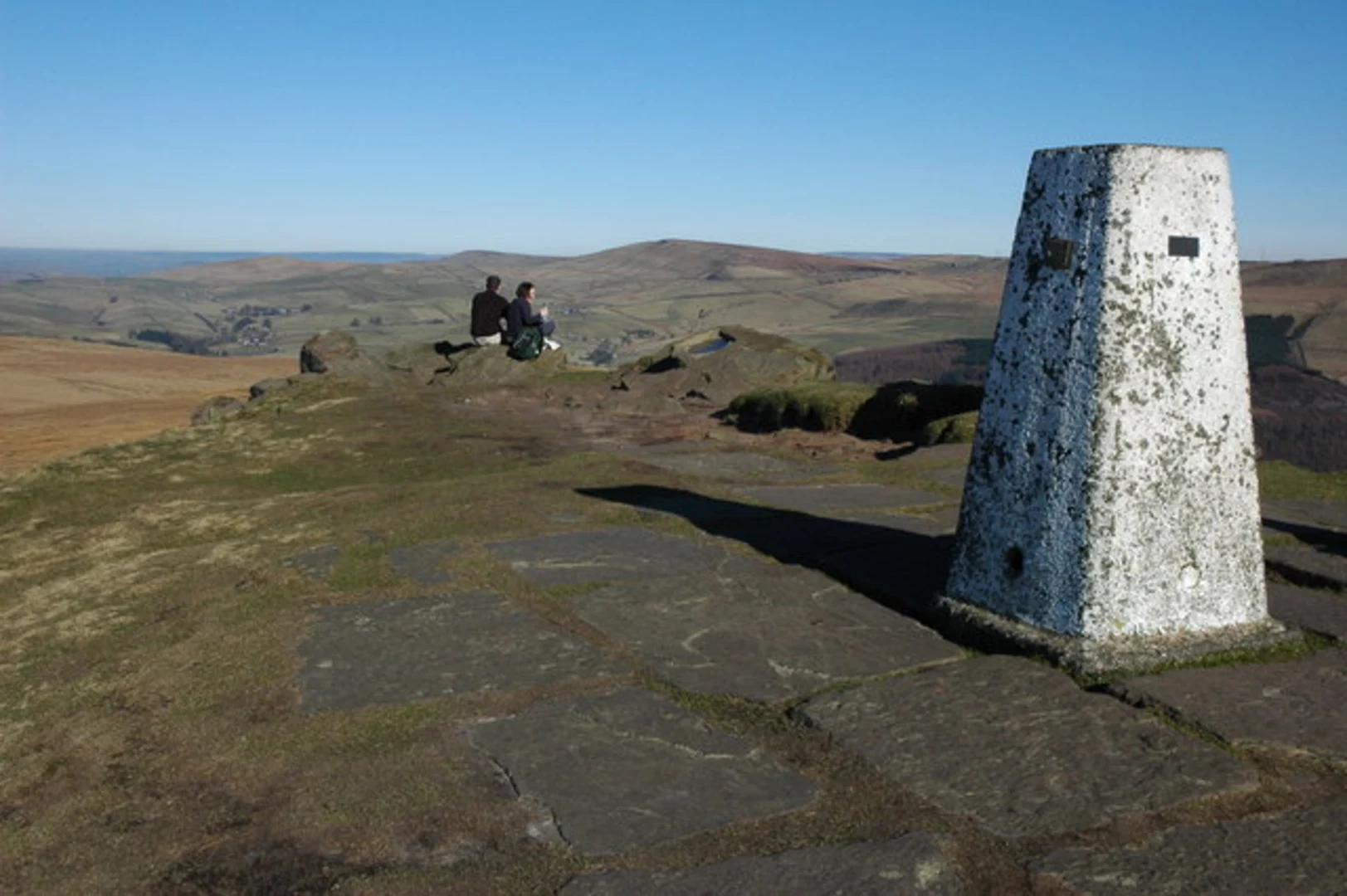 An image depicting the trail Trentabank Reservoir and Bolin Brook via Shutlingsloe Walk and its surrounding area.