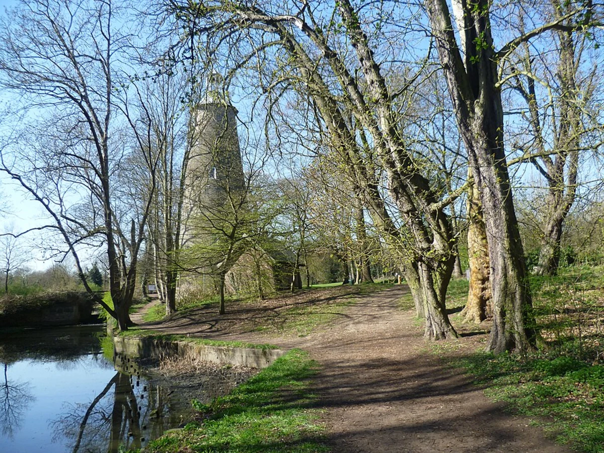 Hounslow Heath and River Crane Loop