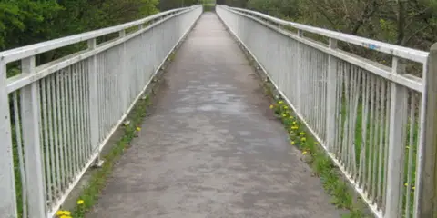 An image depicting the trail Beaconsfield Circular and its surrounding area.