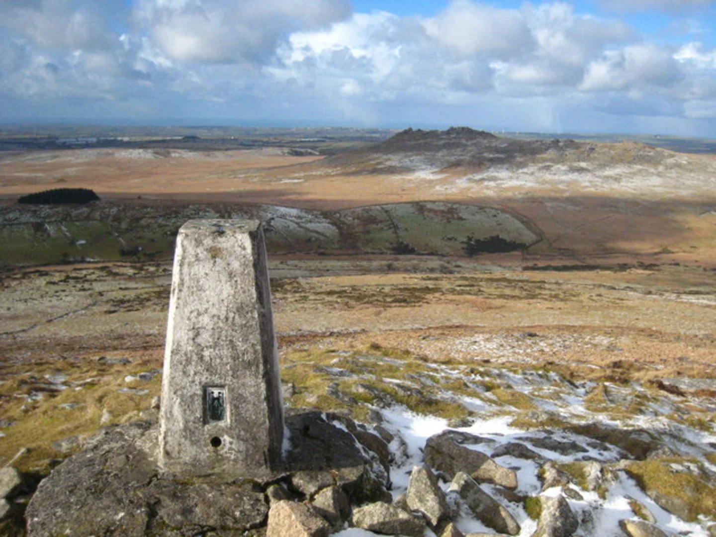 An image depicting the trail King Arthur's Hall and Brown Willy and its surrounding area.