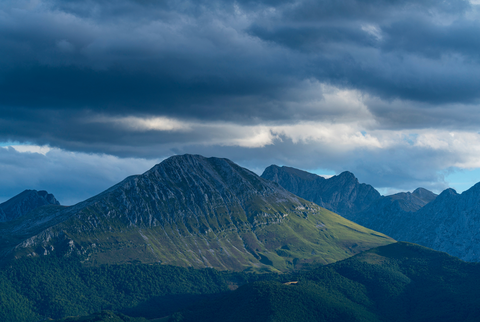 GR 106 Ruta San Melchor - Oviedo-Cortes