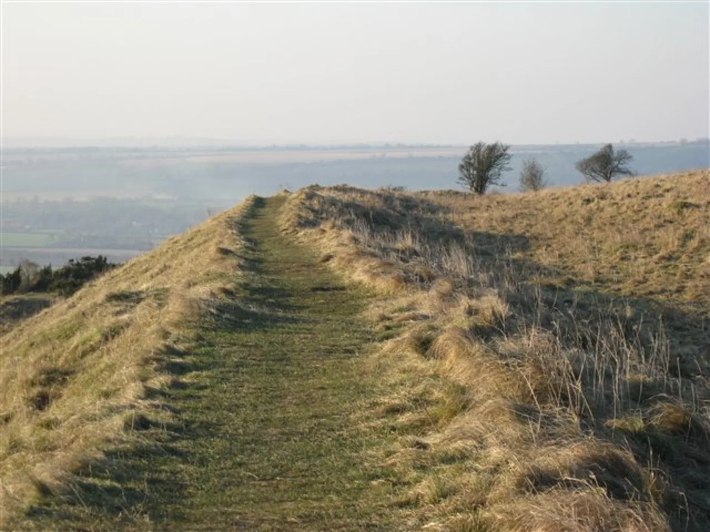 An image depicting the trail Old Winchester Hill from Exton and its surrounding area.