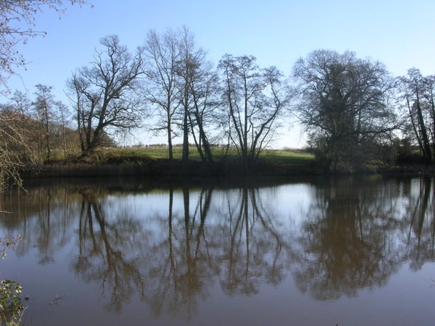 An image depicting the trail Ombersley Loop and its surrounding area.