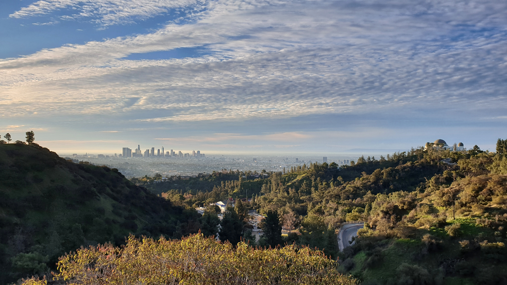 An image depicting the trail Glendale Peak via Riverside Trail and its surrounding area.