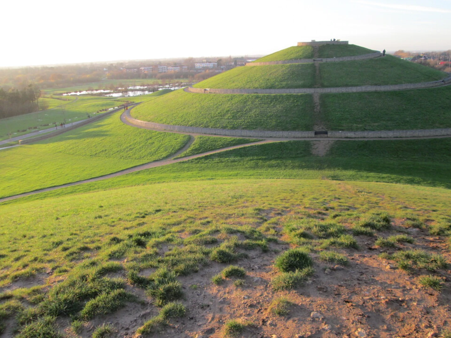 An image depicting the trail Northala Fields and its surrounding area.