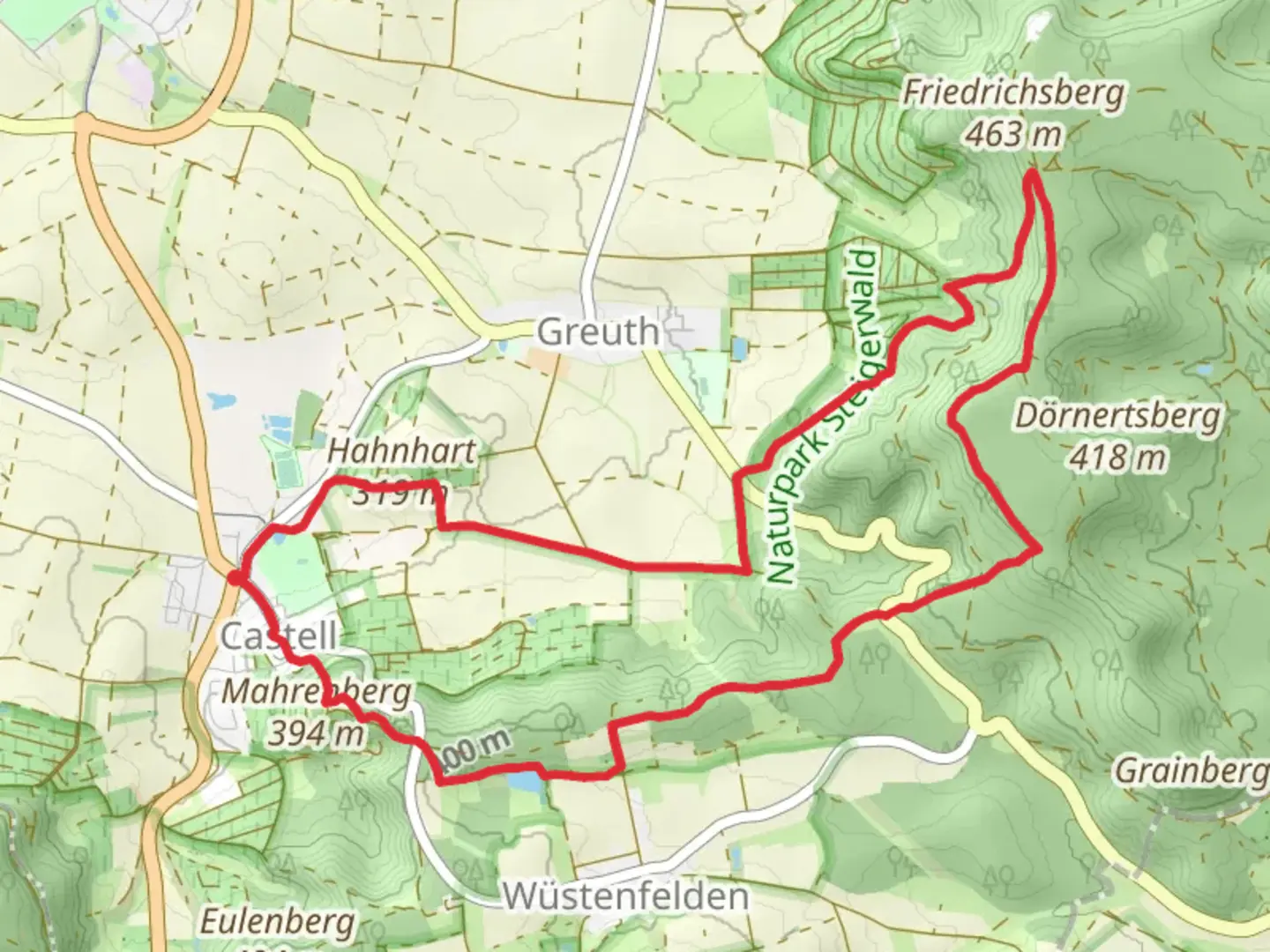An image depicting the trail Traenksee via Traum Runde Castell and its surrounding area.