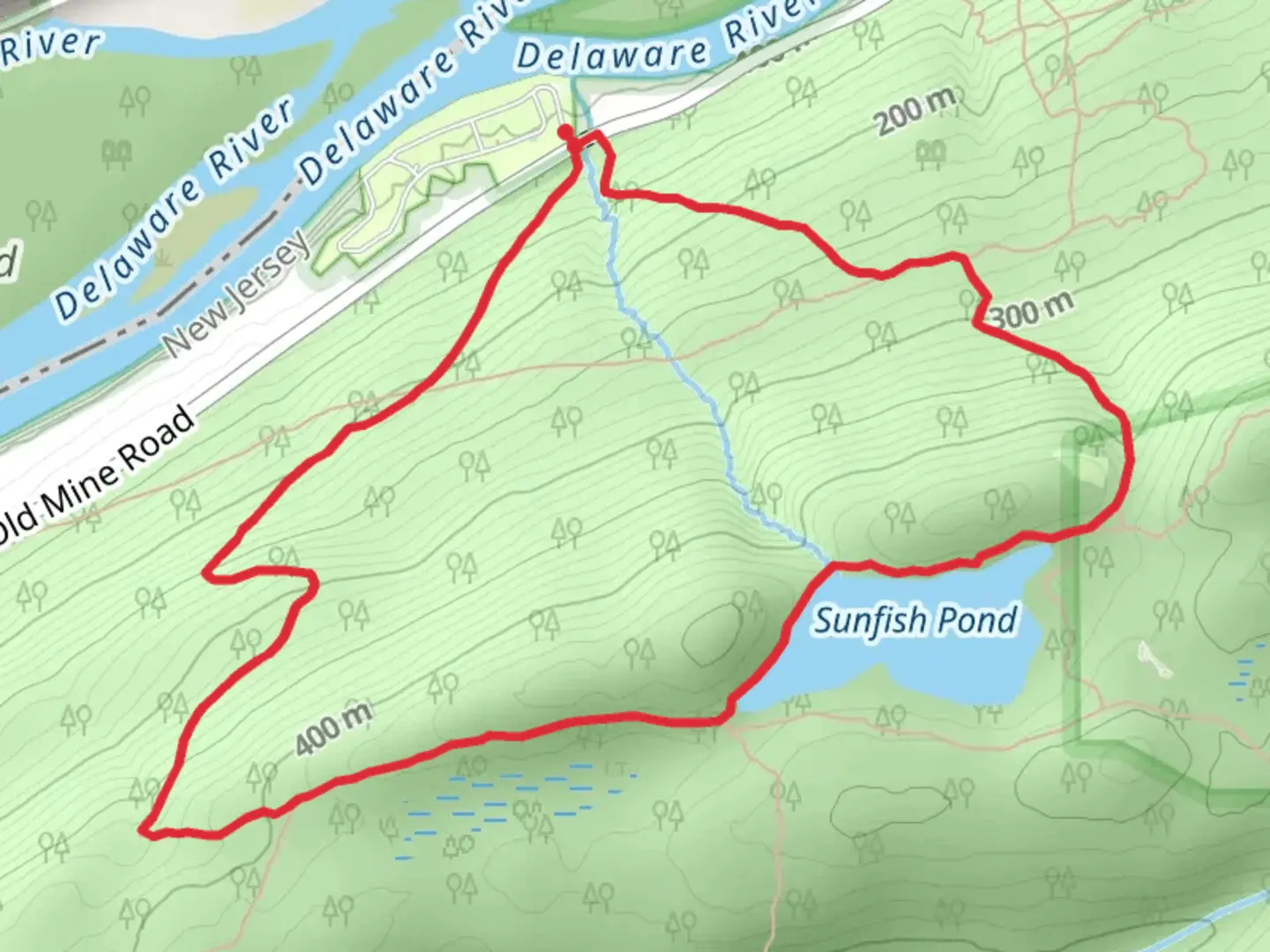An image depicting the trail Sunfish Pond via Douglas Loop Trail and its surrounding area.