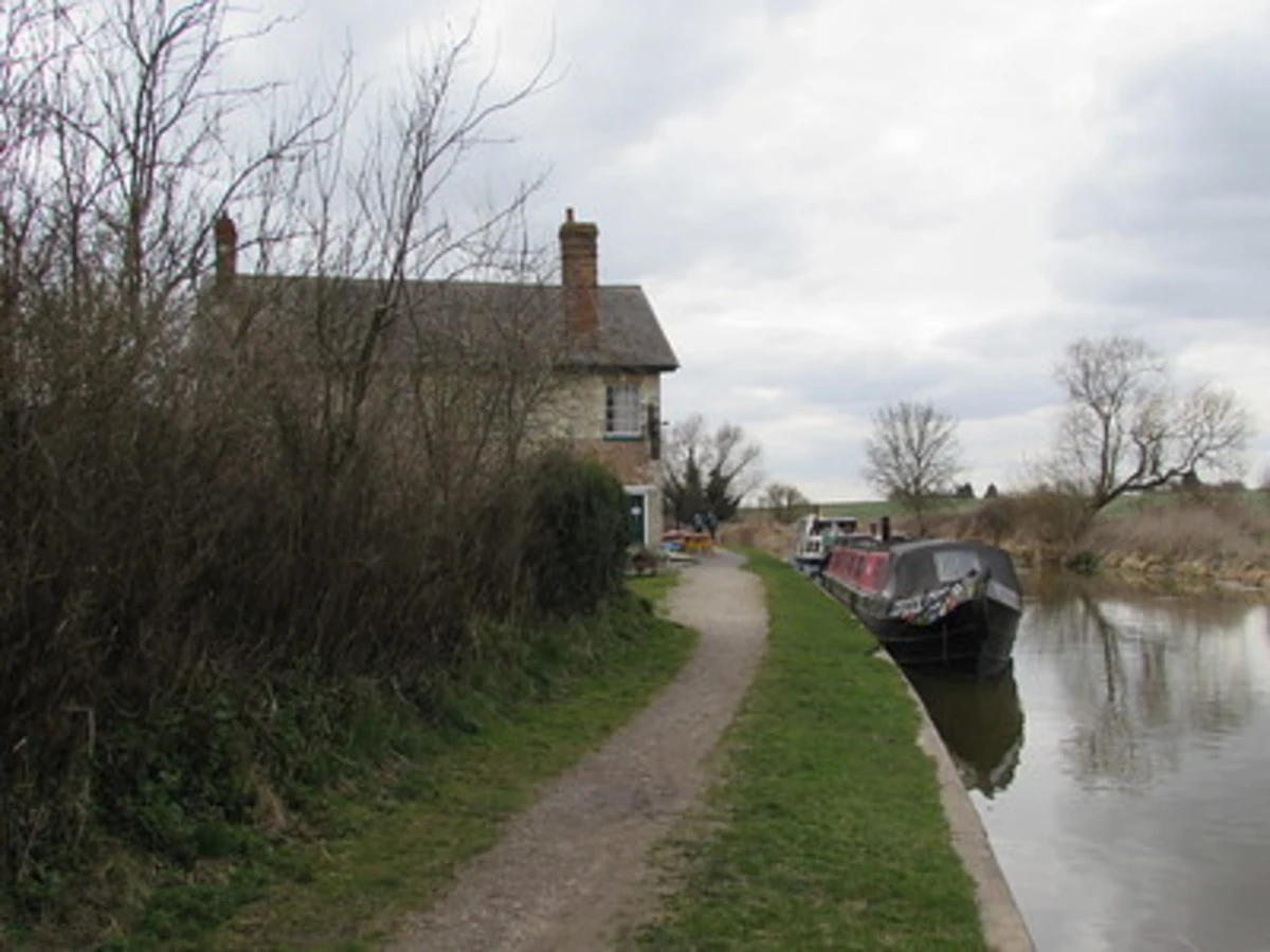 Alton via Pewsey Avon Trail