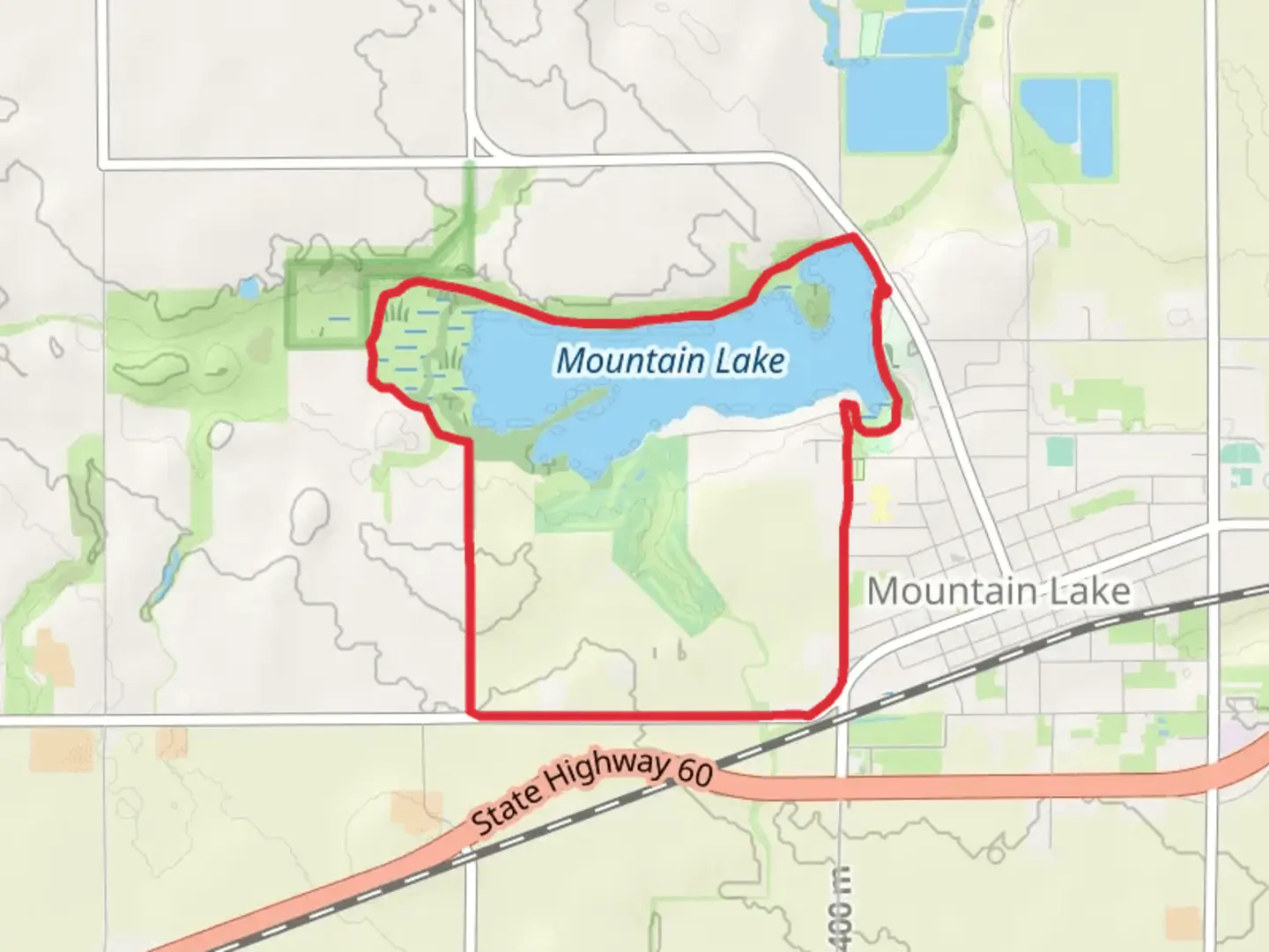 An image depicting the trail Mountain Lake Cycle Path and its surrounding area.