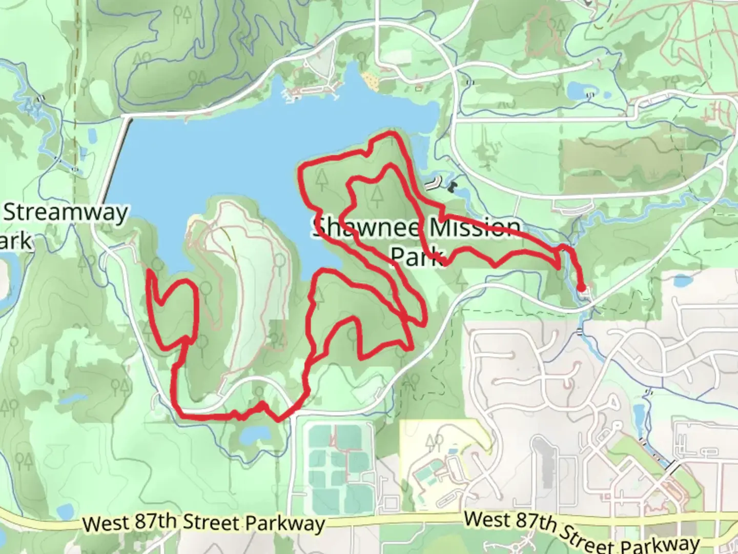 An image depicting the trail South Shore East, Middle and West Loop and its surrounding area.