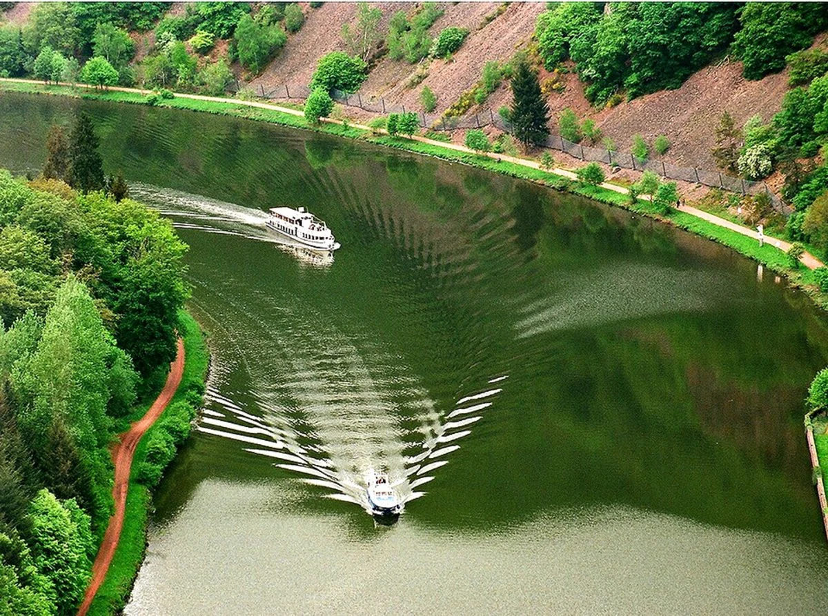 Burg Montclair Scenic Walk