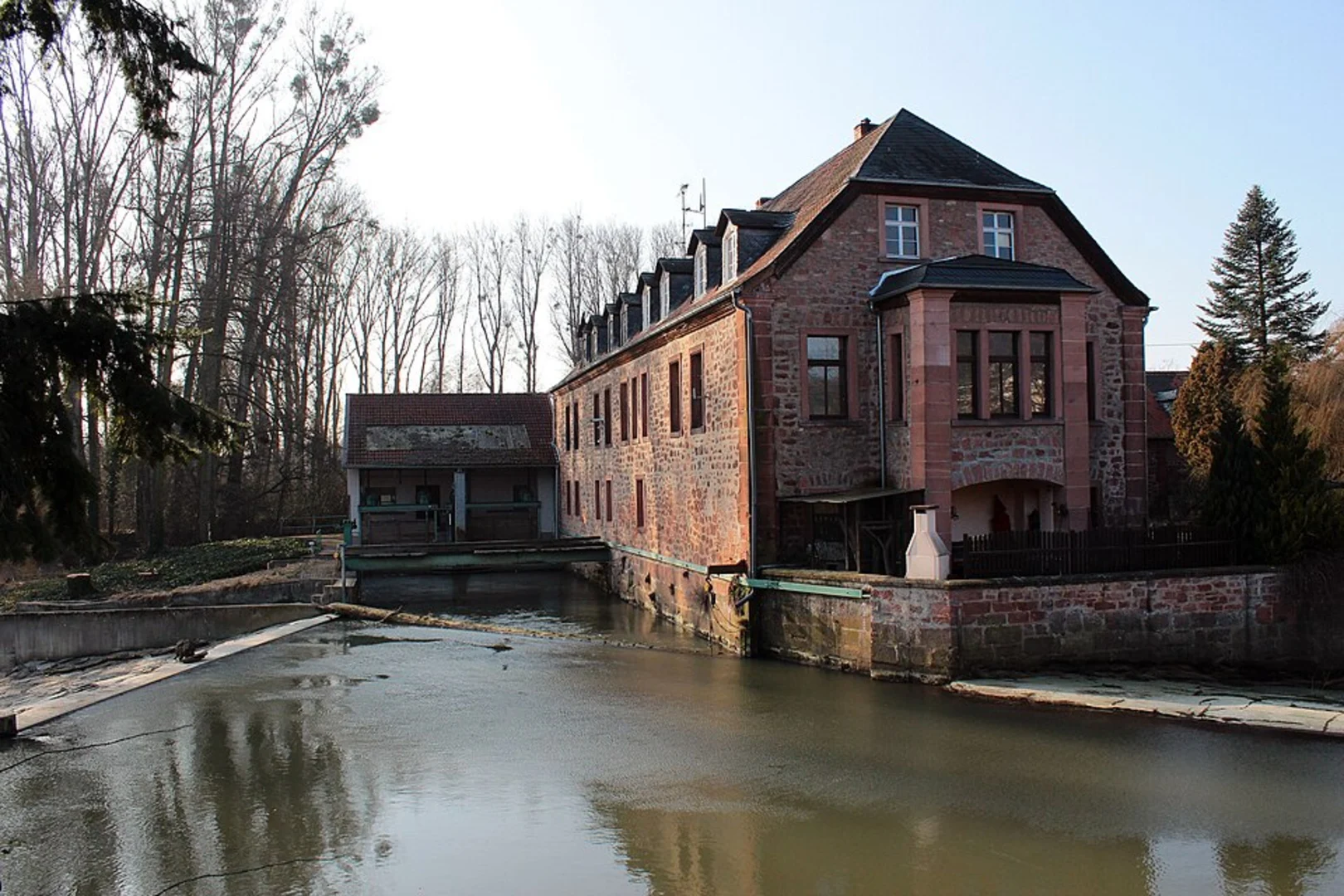 An image depicting the trail Wanderwege Um Den Herzberg Nr 3 and 2 Loop - Lieblos and its surrounding area.