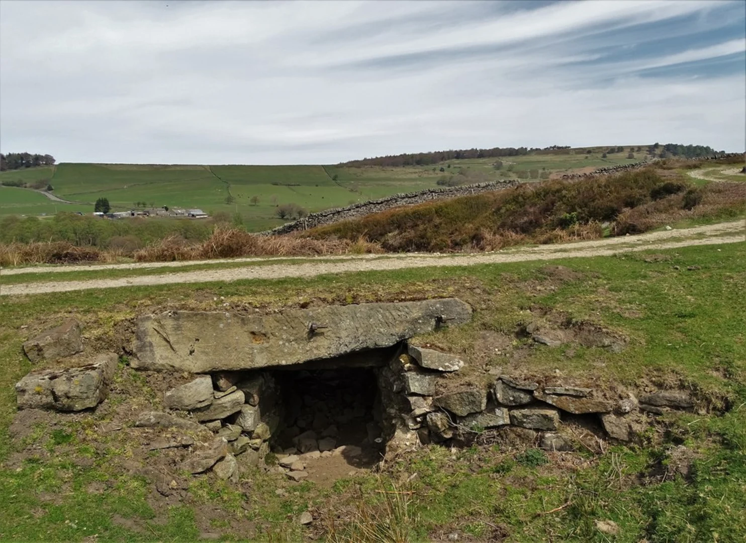 An image depicting the trail Broomhead Moor and Ewden Beck and its surrounding area.