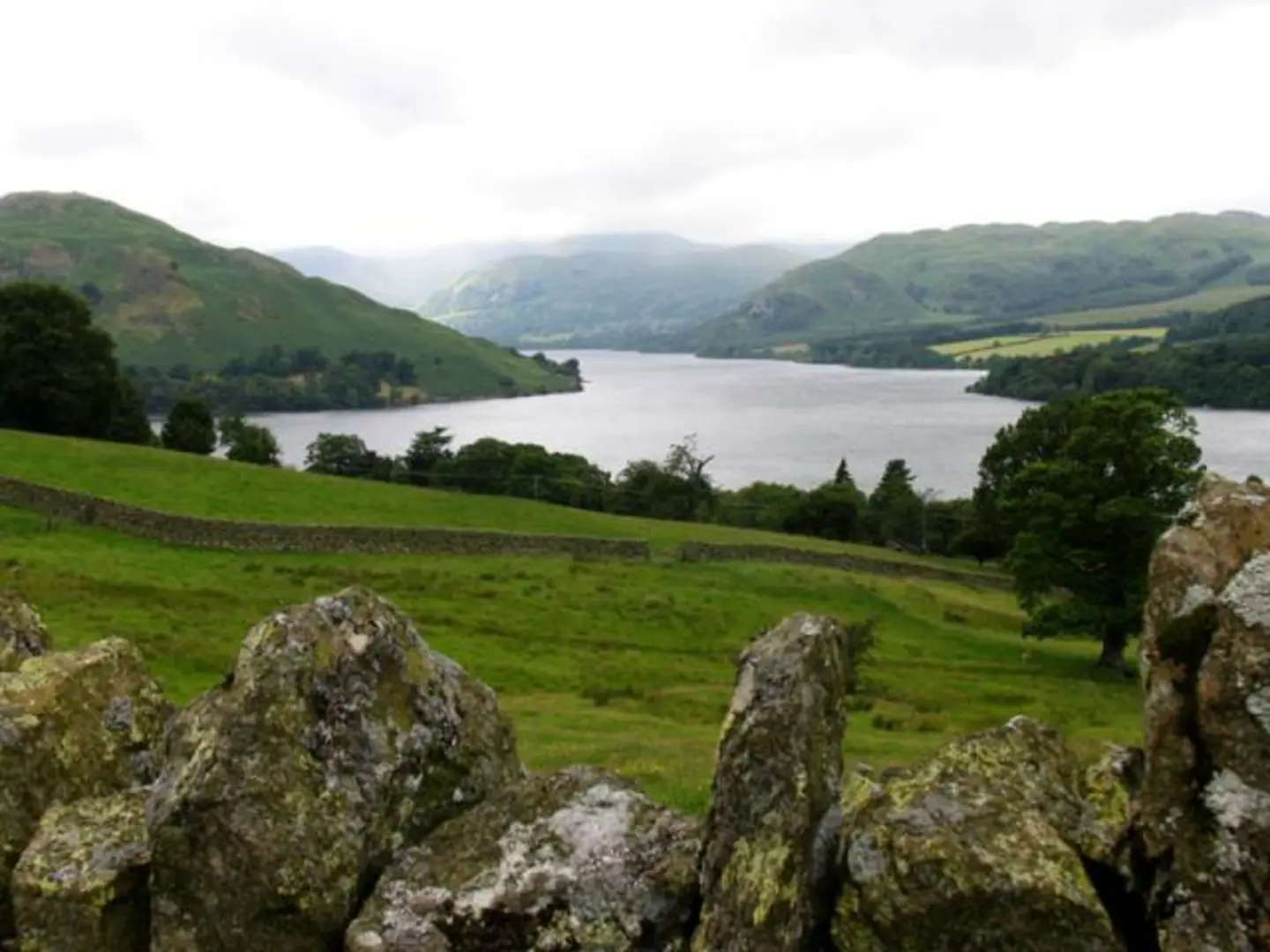 An image depicting the trail Halling Fell and Kalipot Bay Loop - Martindale and its surrounding area.