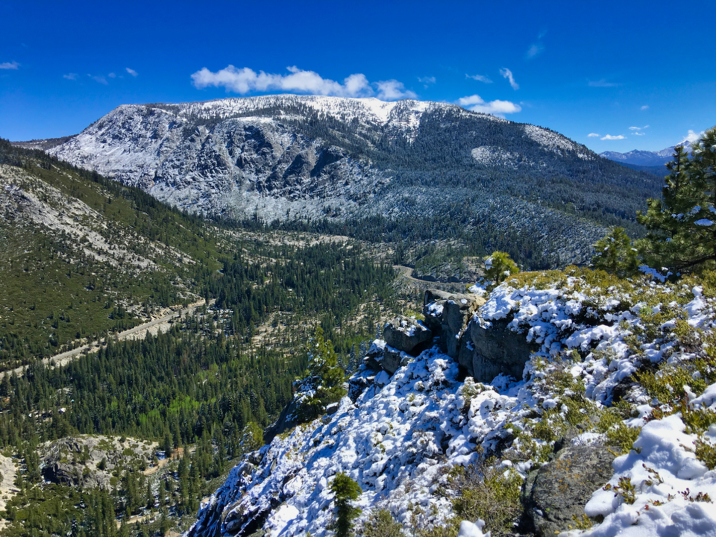 An image depicting the trail Lovers Leap Trail and its surrounding area.