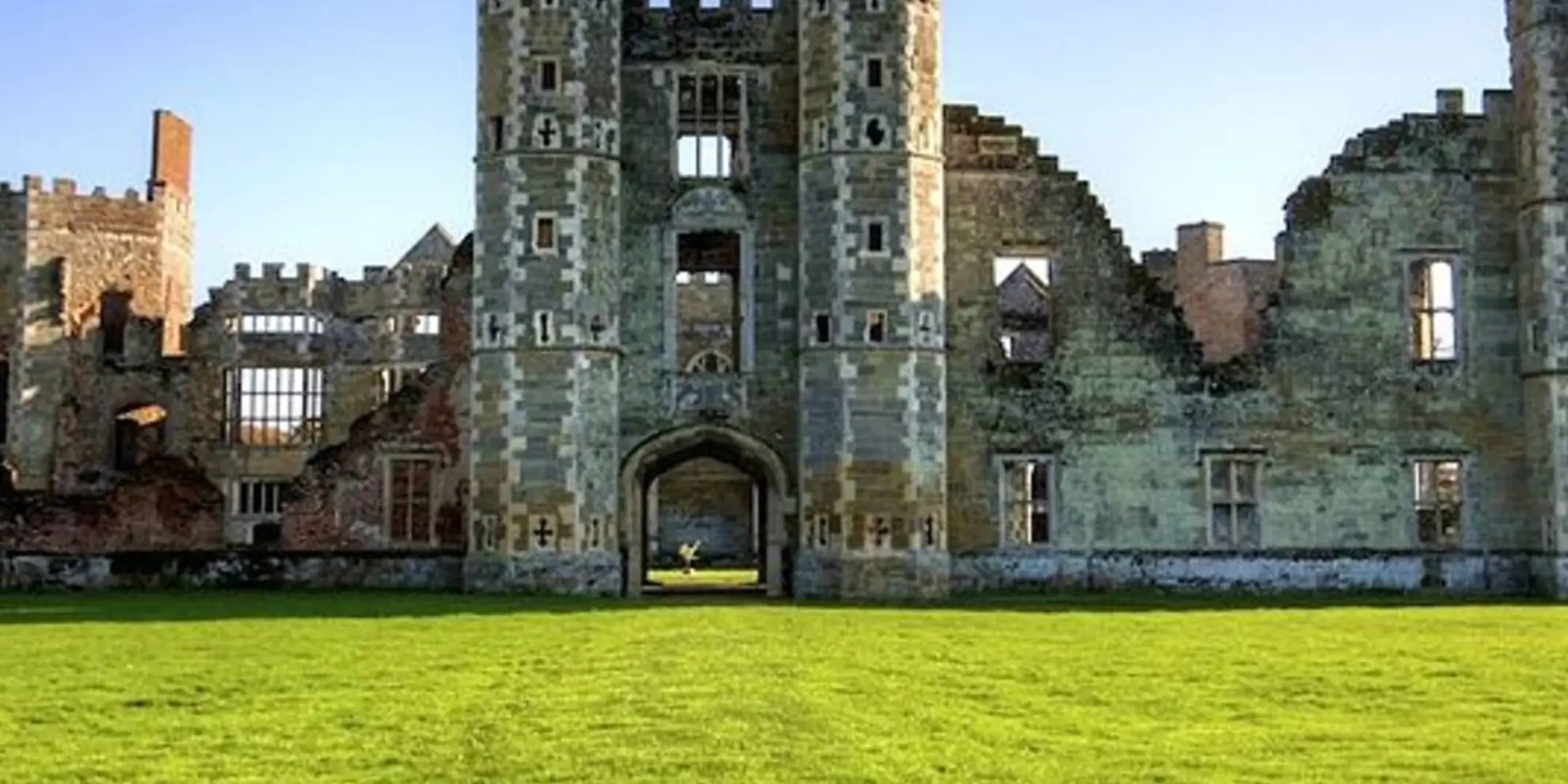 An image depicting the trail Cowdray Ruins and St Ann's Hill and its surrounding area.
