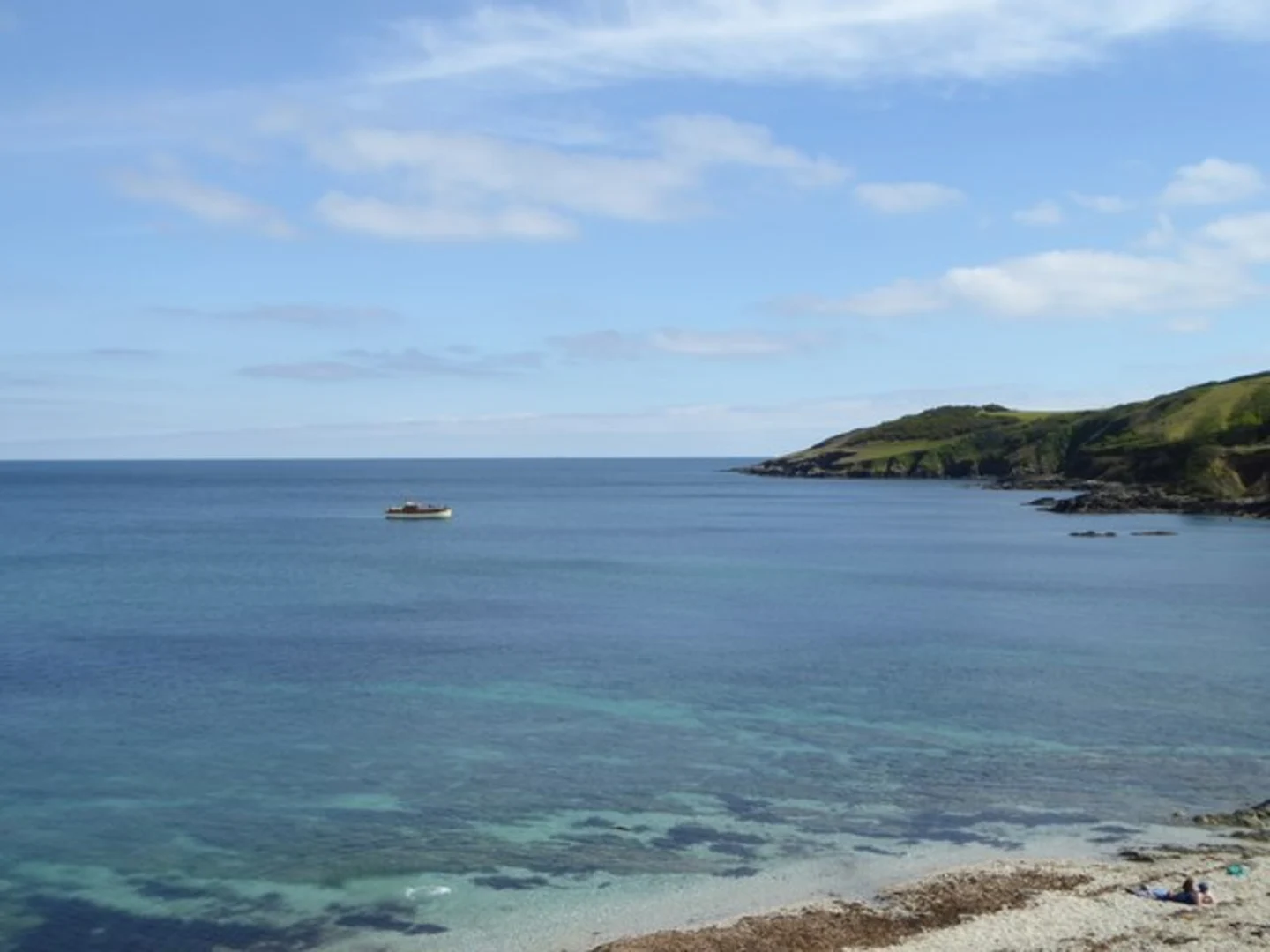 An image depicting the trail Swanpool to Helford Passage Walk and its surrounding area.