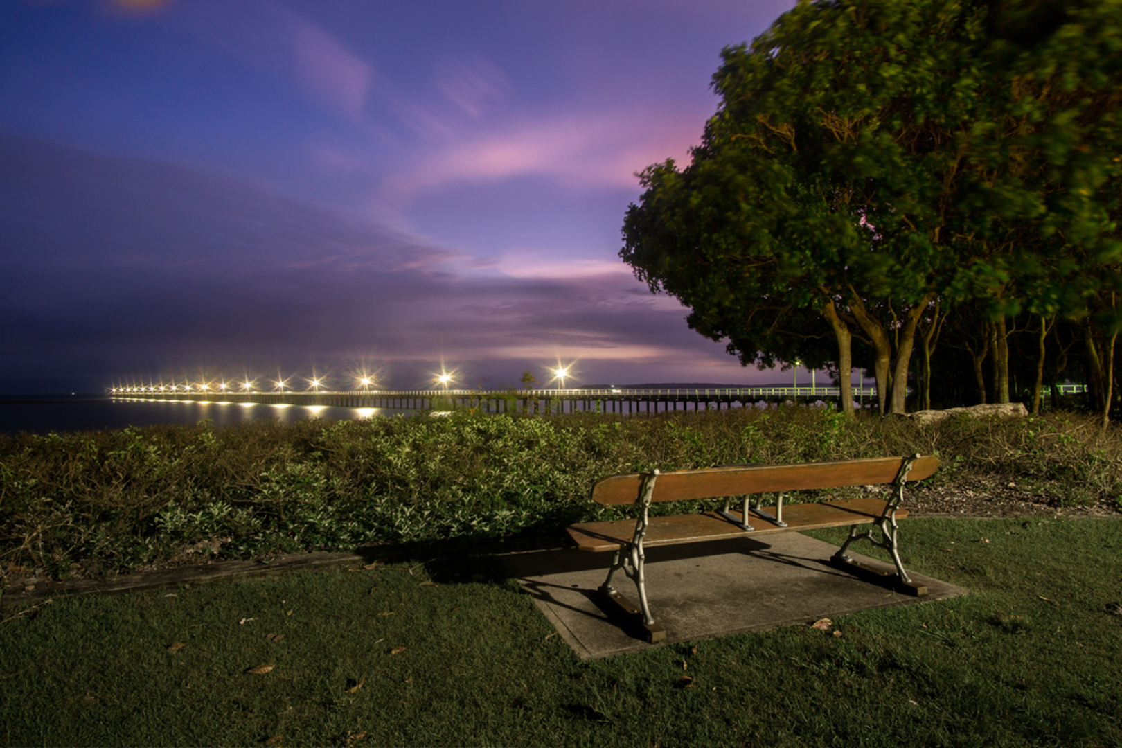 An image depicting the trail Links Corridor Walk and its surrounding area.