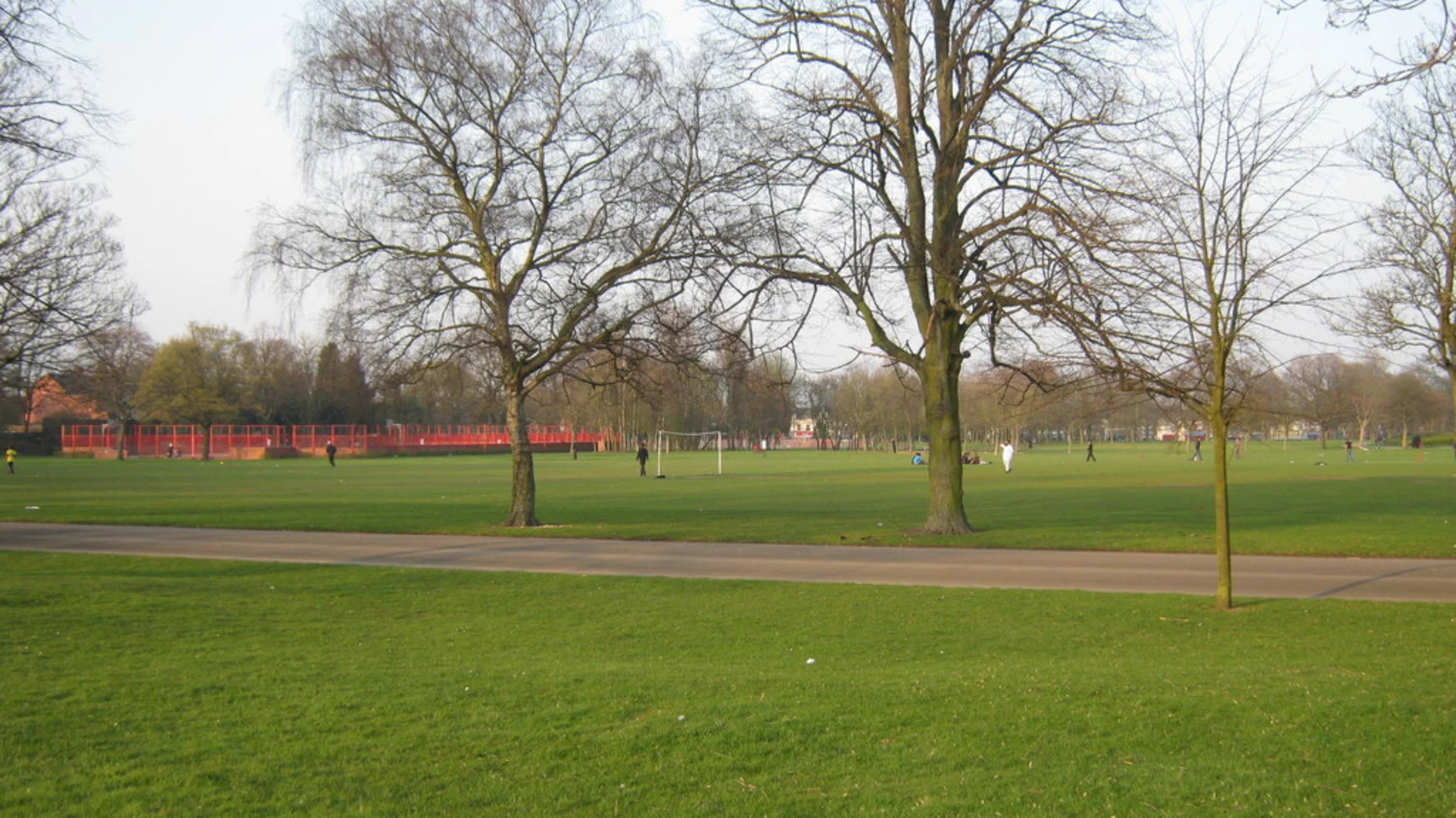 An image depicting the trail Small Heath Park Loop and its surrounding area.