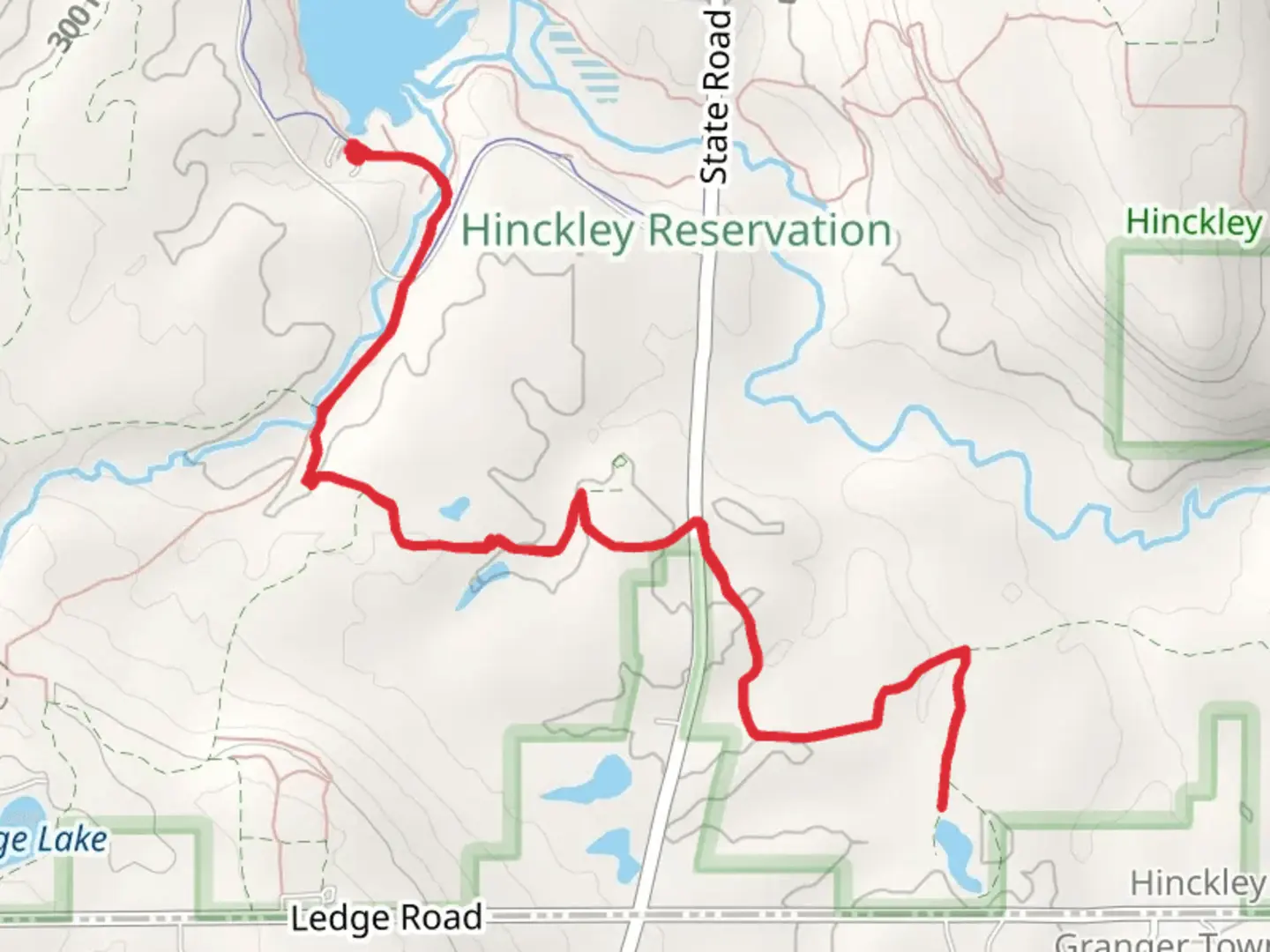 An image depicting the trail Carriage and Bridle Trail and its surrounding area.