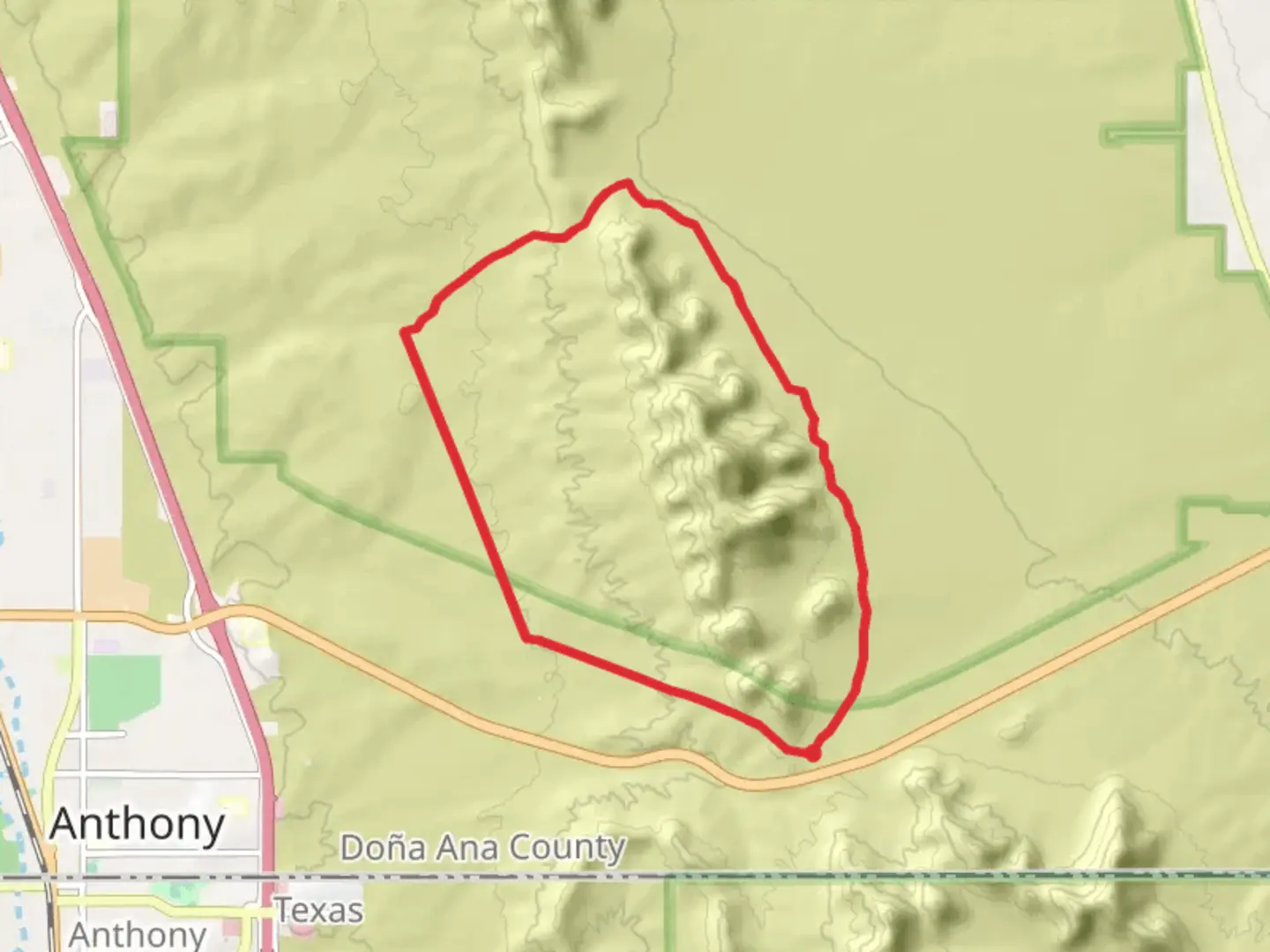 An image depicting the trail North Anthonys Nose Loop and its surrounding area.