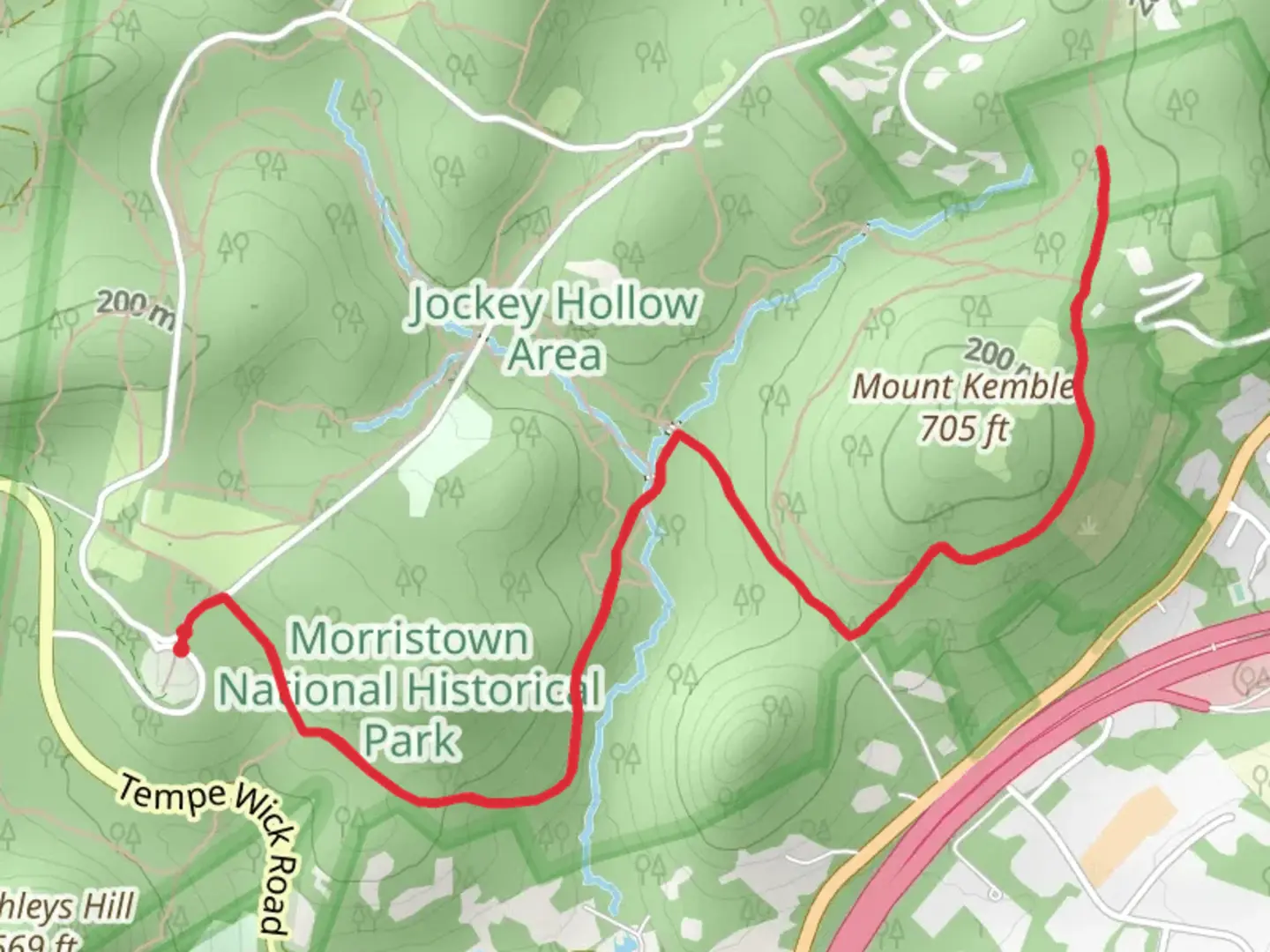An image depicting the trail Patriot's Path and Blue Trail and its surrounding area.