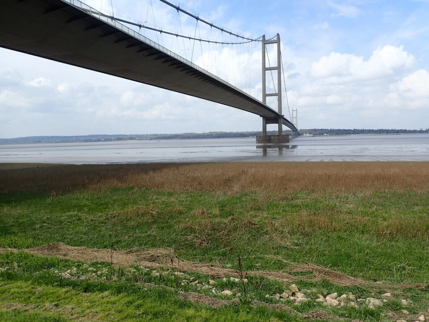 An image depicting the trail Barton Upon Humber and its surrounding area.