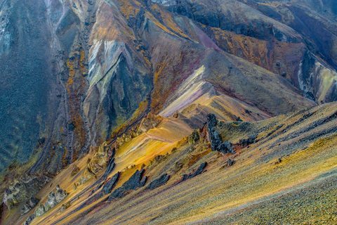 An image depicting the trail Skookum Volcano Trail and its surrounding area.
