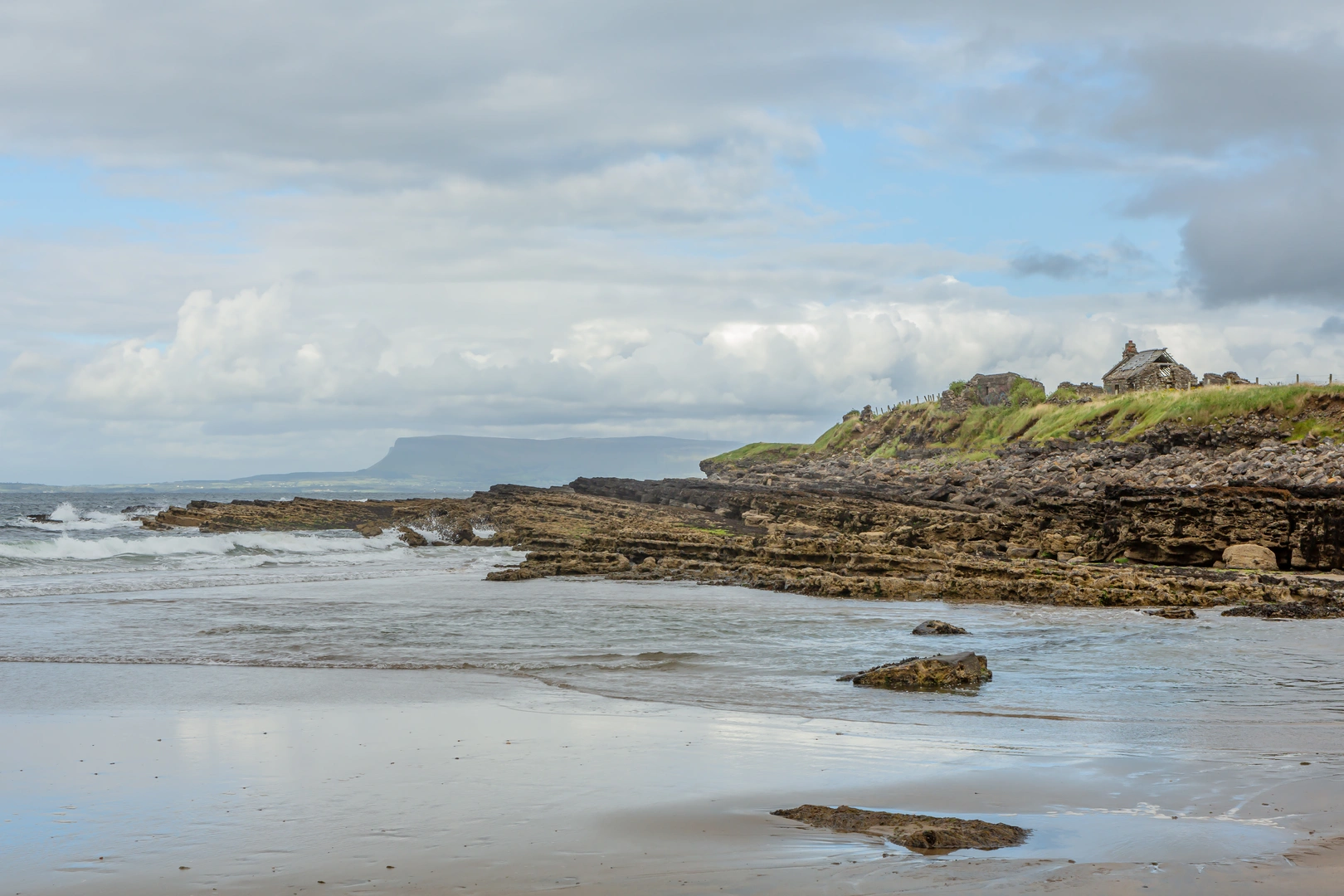 An image depicting the trail Dunmoran to Aughris and its surrounding area.