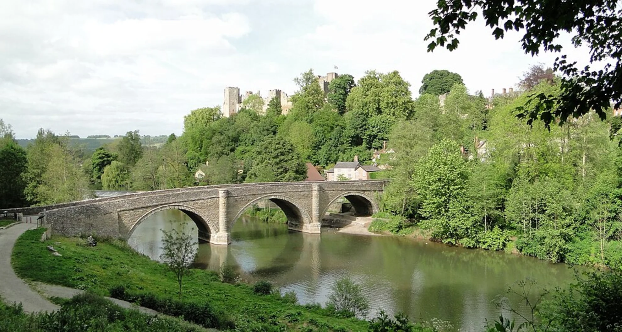 An image depicting the trail Ludlow to Lady Halton Loop via Bringewood and its surrounding area.