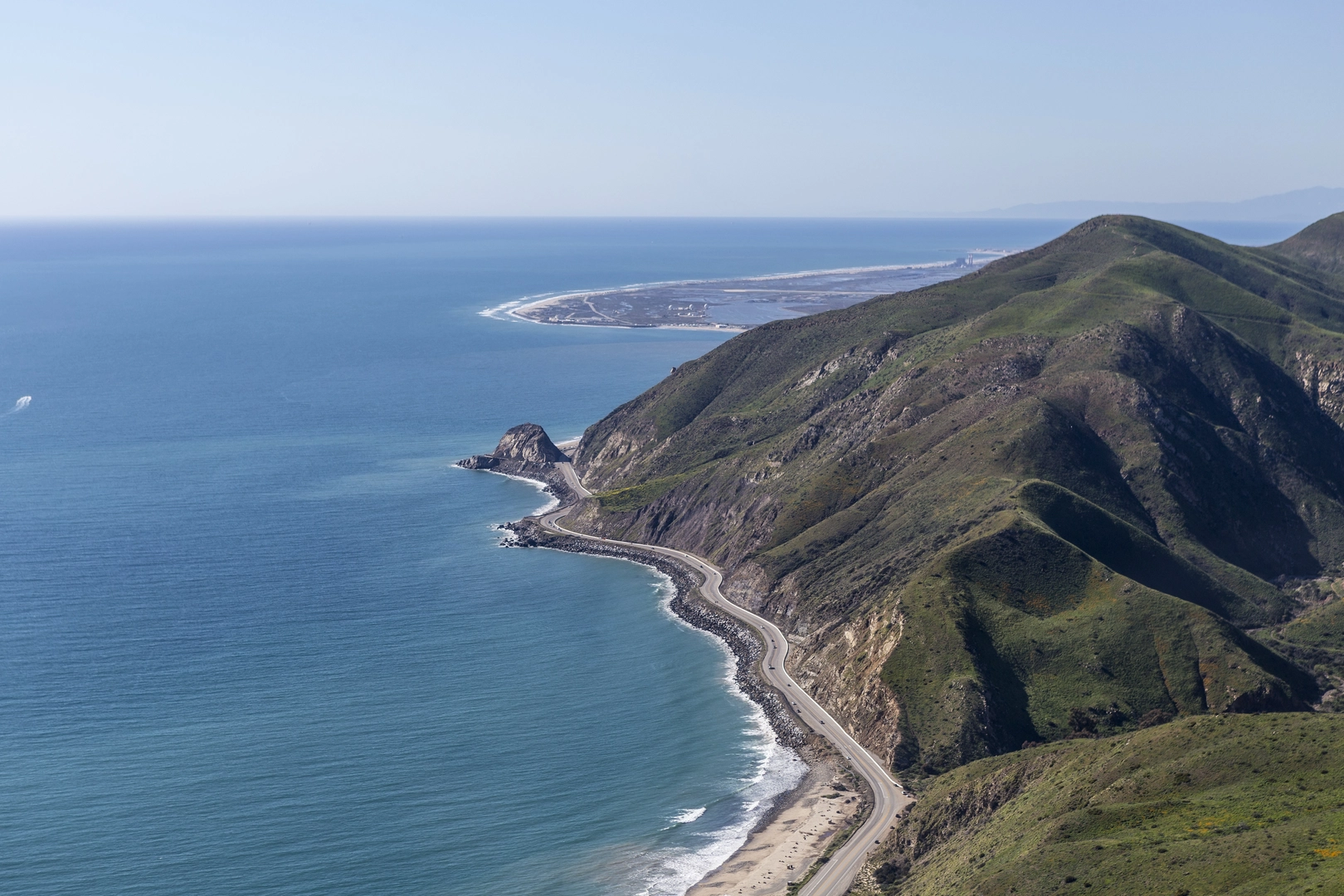 An image depicting the trail Pacific Coast Highway and its surrounding area.
