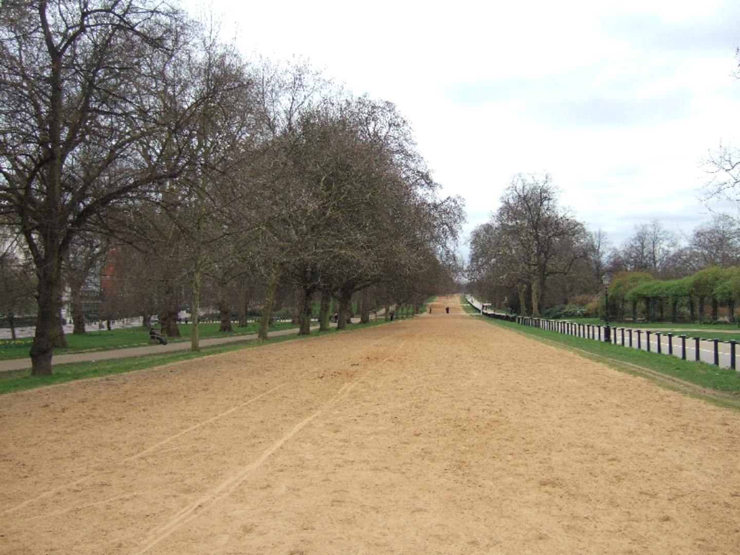An image depicting the trail Rotten Row Loop and its surrounding area.