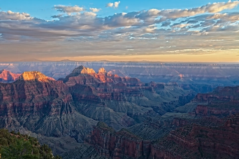 An image depicting the trail Transept Trail and its surrounding area.