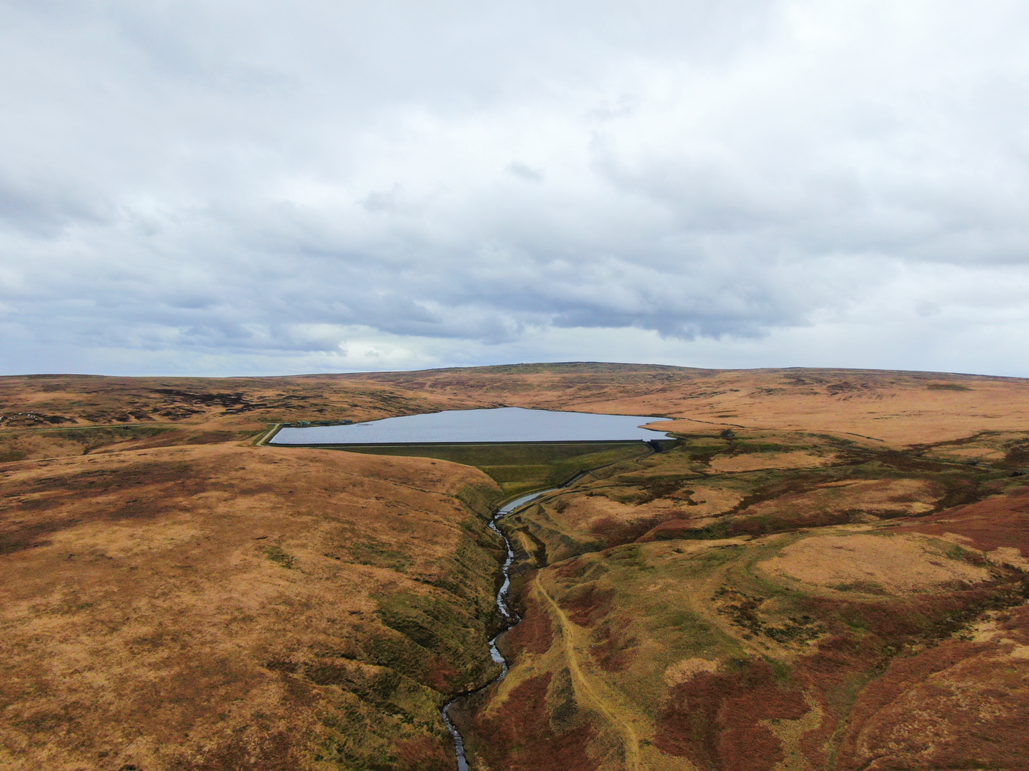 An image depicting the trail Halifax to Littleborough Walk and its surrounding area.