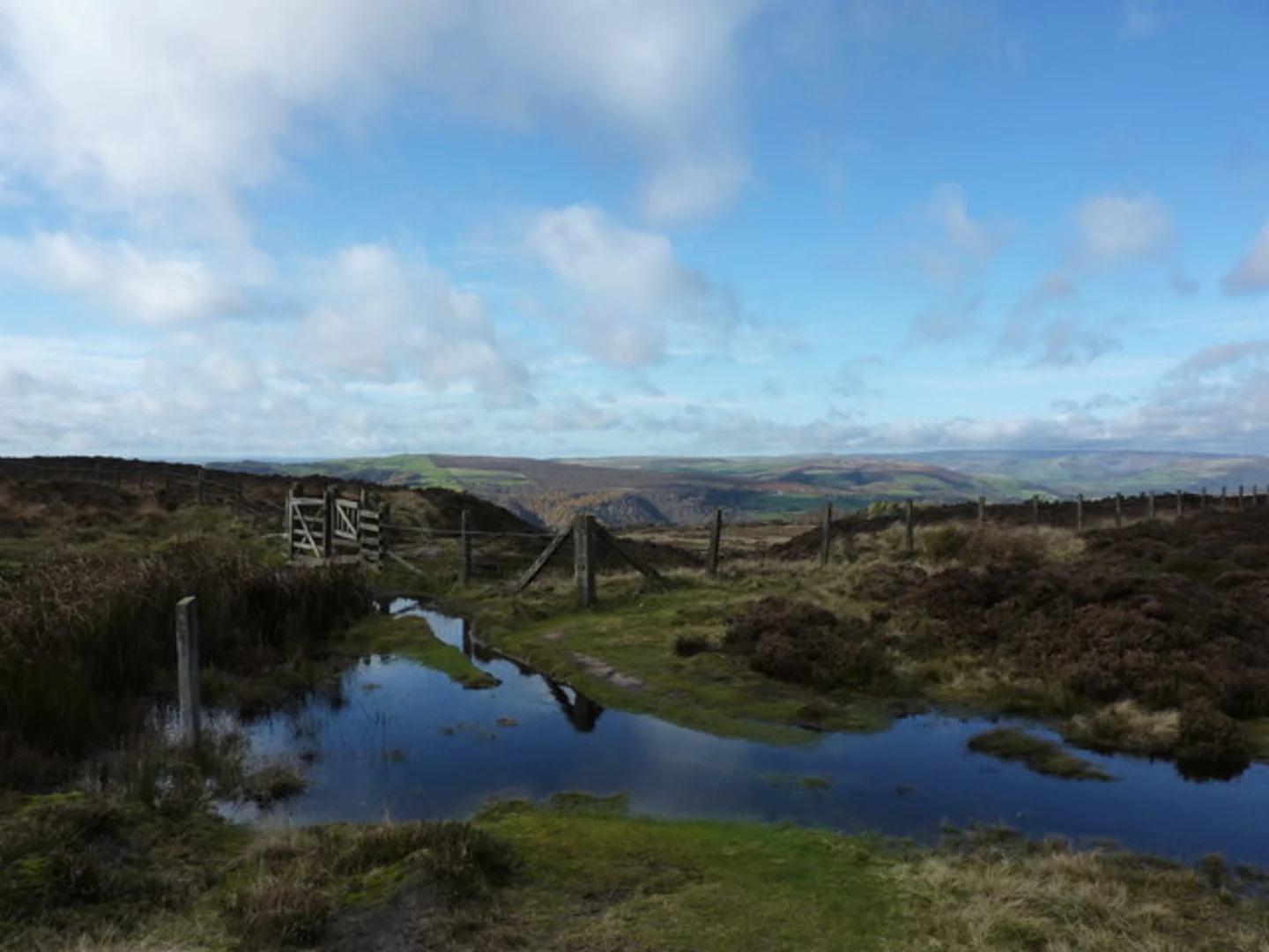 An image depicting the trail Padley Gorge and Longshaw Estate Loop from Grindleford and its surrounding area.