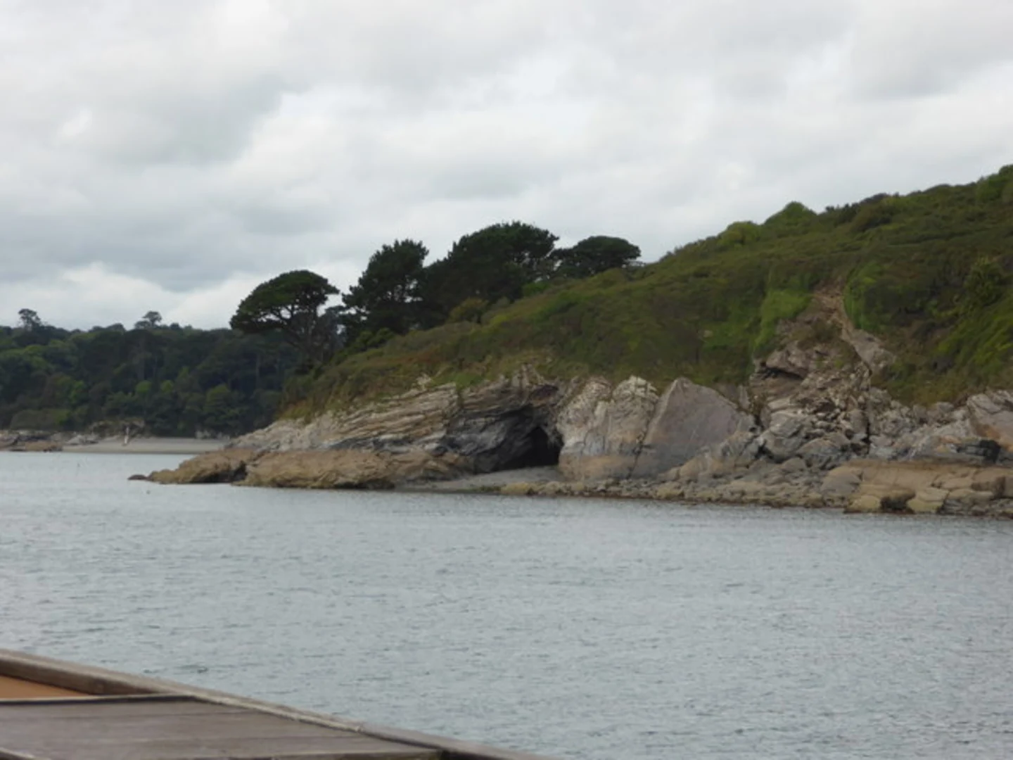 An image depicting the trail Falmouth to Coverack Walk and its surrounding area.