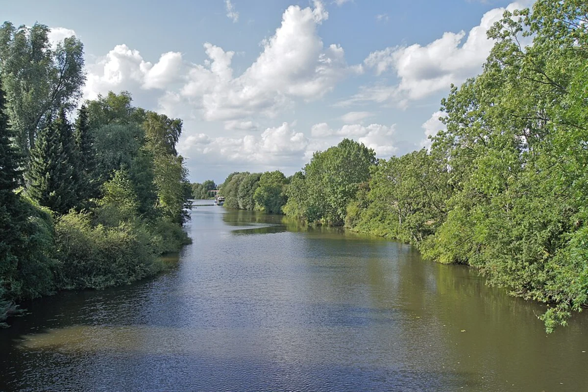 Eichbaumsee and Dove Elbe Loop