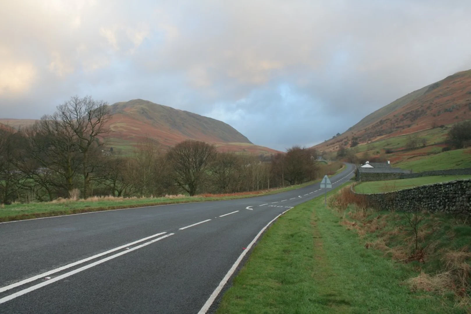 An image depicting the trail Steel Fell Hill and its surrounding area.