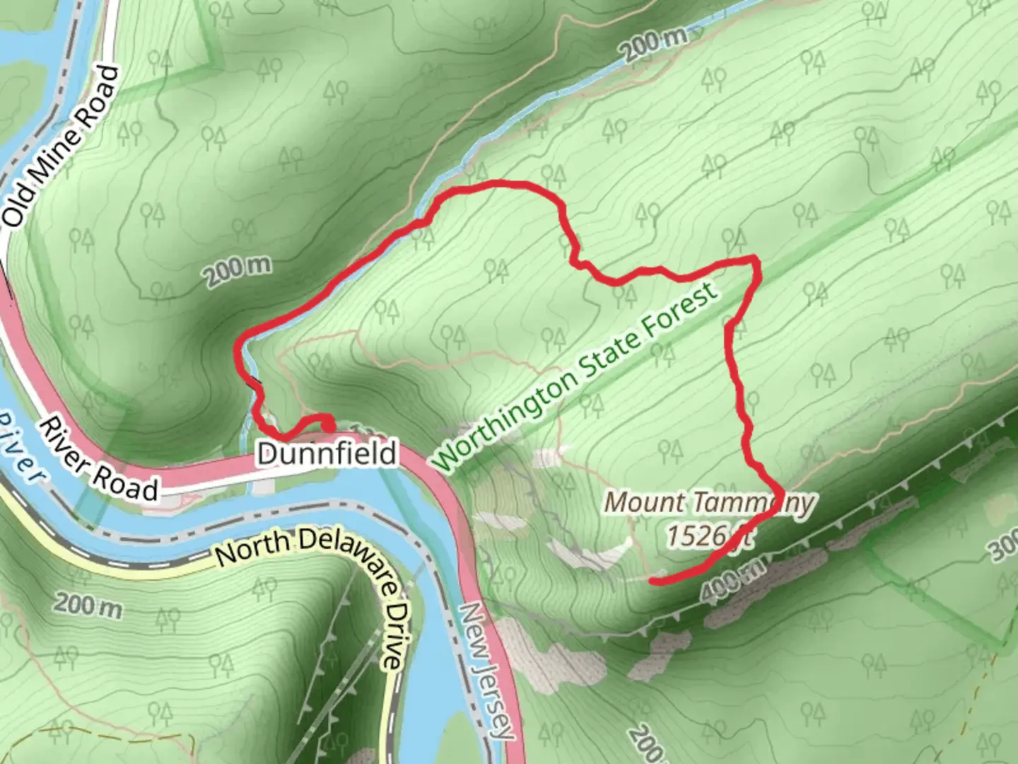 An image depicting the trail Mount Tammany via Blue Blaze Trail and its surrounding area.