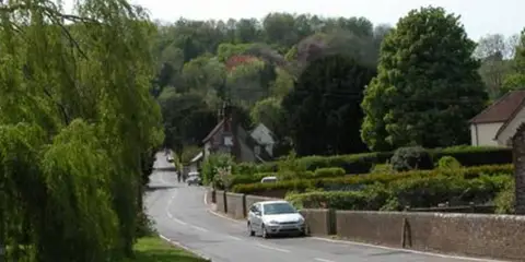 An image depicting the trail Octagon Way and its surrounding area.