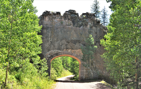 An image depicting the trail Apishapa Trail and its surrounding area.