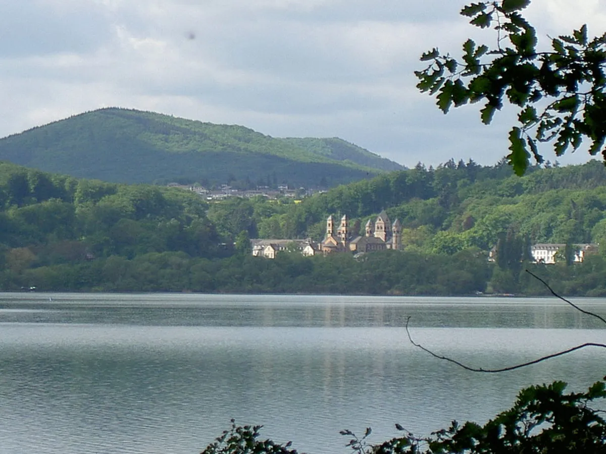 Mofette and Laacher See Loop