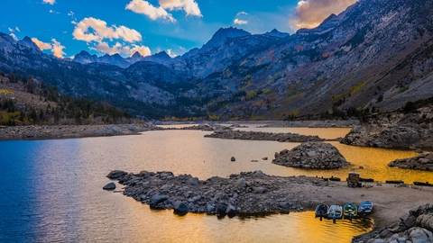 An image depicting the trail Sabrina Basin Trail to Donkey Lake and its surrounding area.