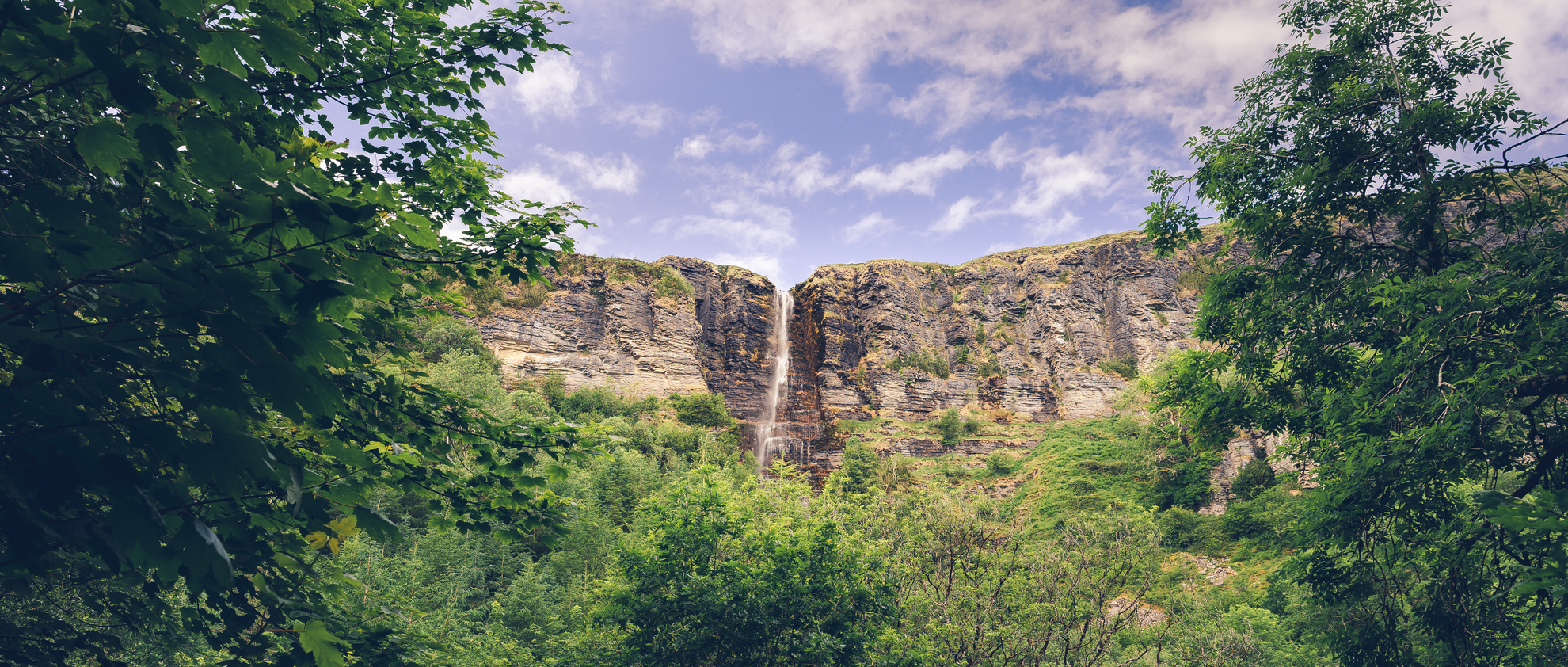 An image depicting the trail Sruth in Aghaidh An Aird - The Devils Chimney and its surrounding area.