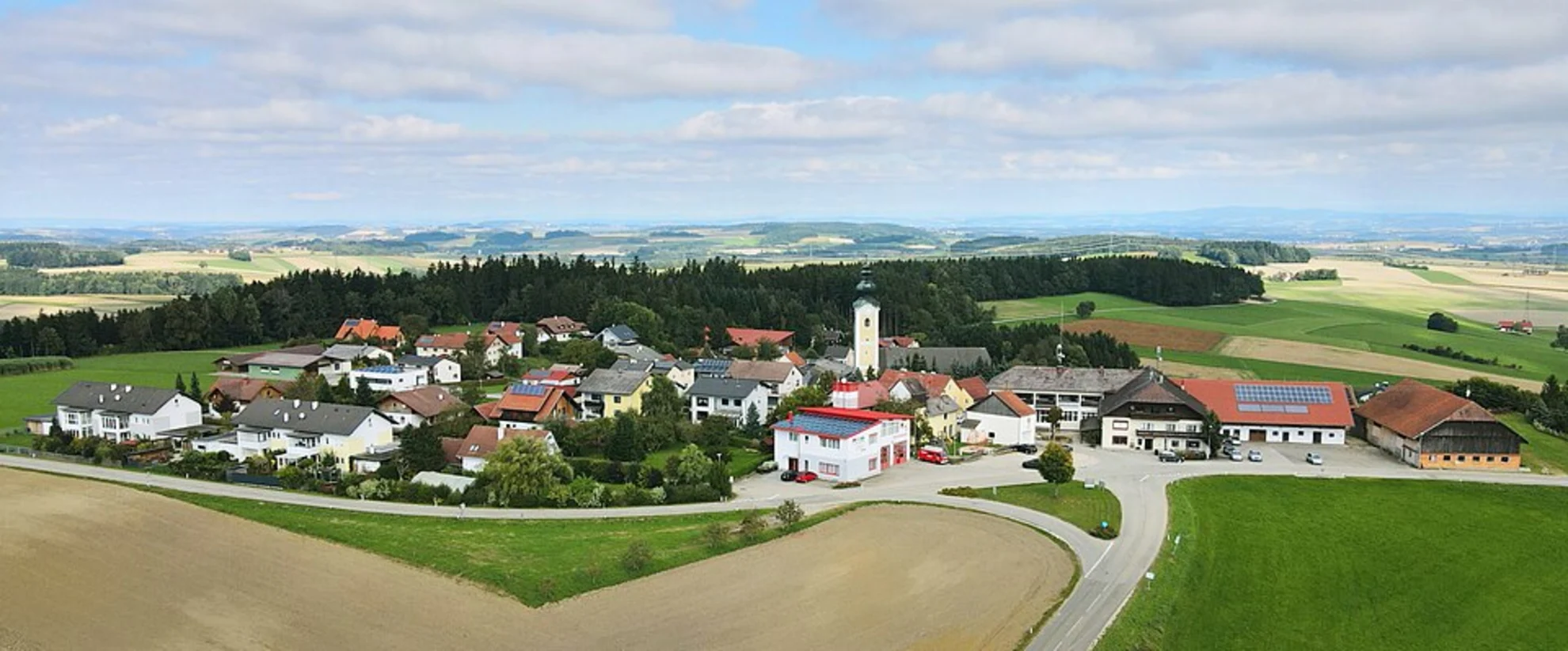 An image depicting the trail Geiersberg, Goldkopf and Ruine Windeck Loop via Odenwald Vogensen Weg Teil 1 and its surrounding area.